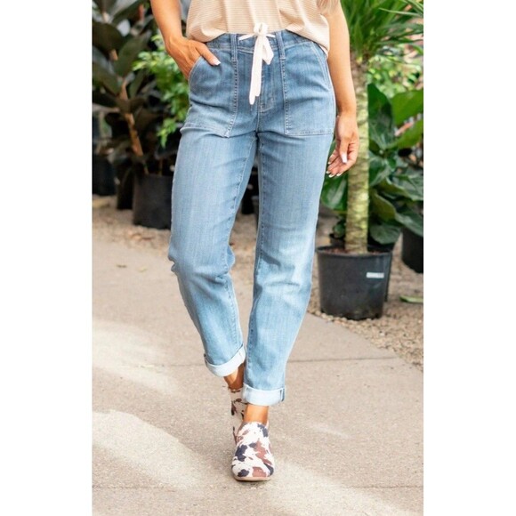 Judy Blue Clearwater Jogger Jeans Women High Rise Straight Fit Sz 3/26 US 2 4 - Picture 1 of 12